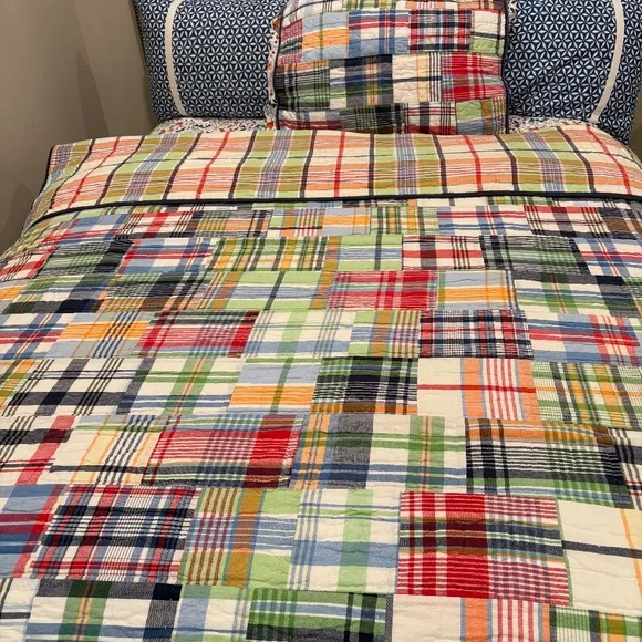 Pottery Barn Kids Madras Plaid Patchwork Twin Quilt with Sham Hand Stitch - Picture 3 of 5